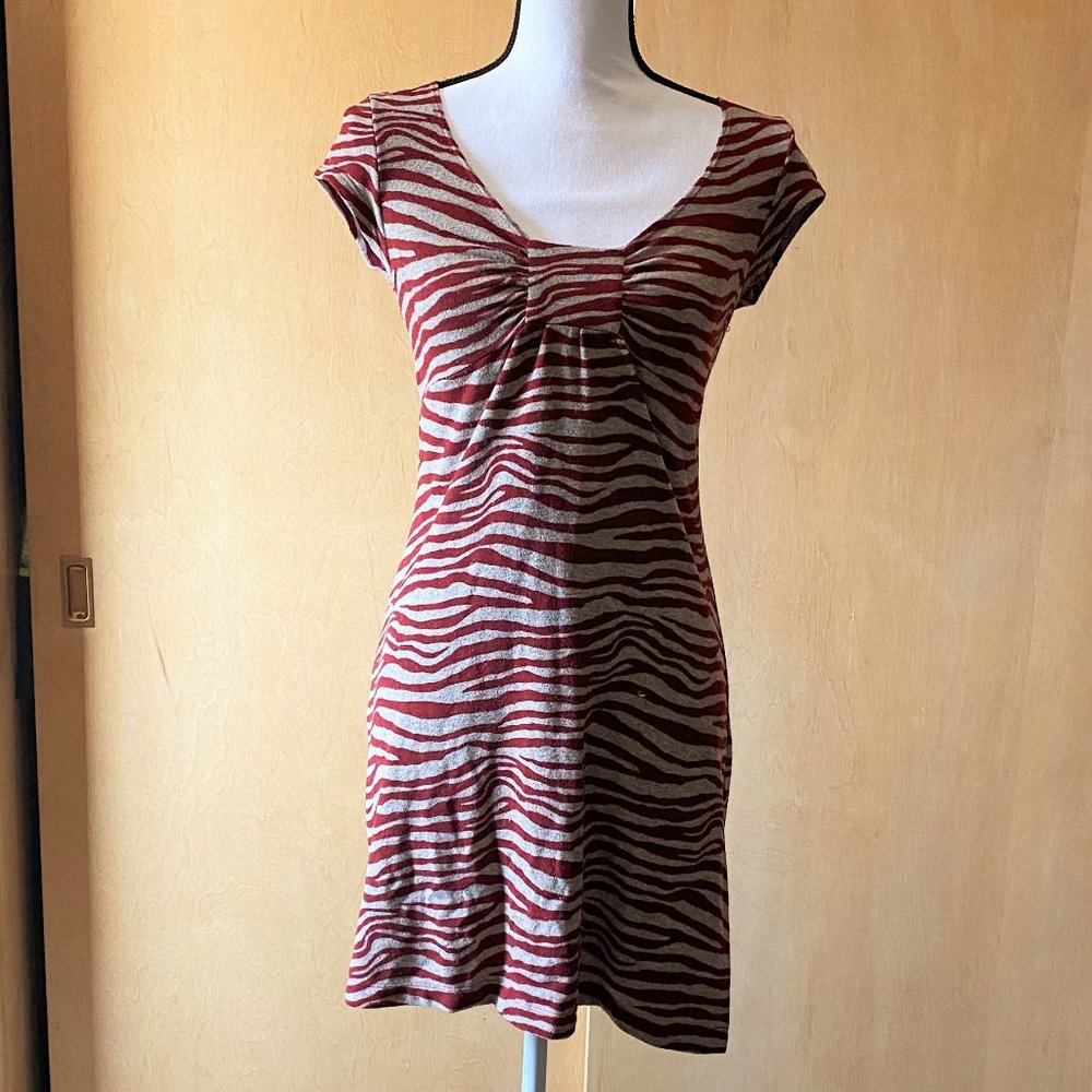Junior's Sz S Fire Los Angeles Stripe Jersey Dress